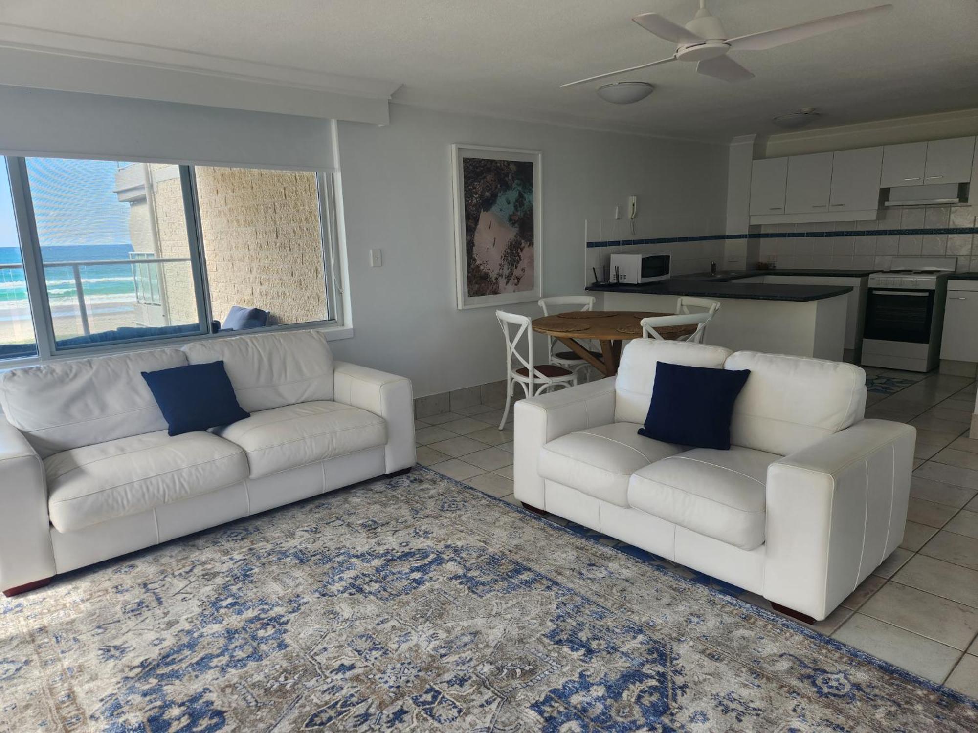 Pacific Surf Absolute Beachfront Apartments Gold Coast Exterior foto
