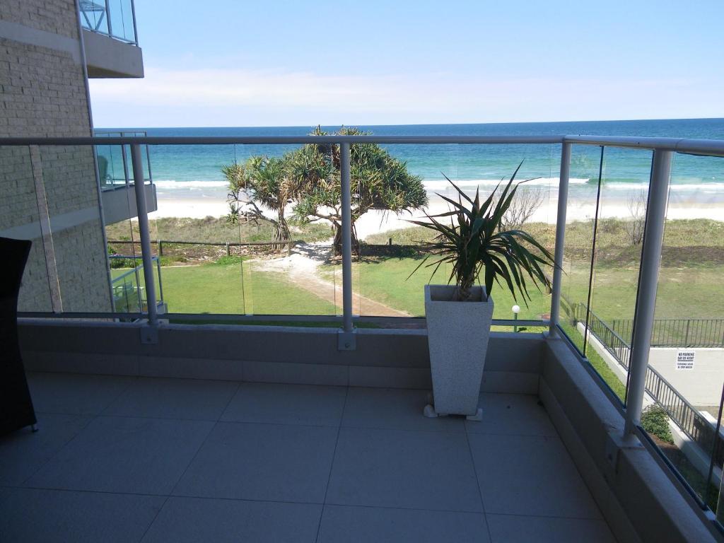 Pacific Surf Absolute Beachfront Apartments Gold Coast Zimmer foto